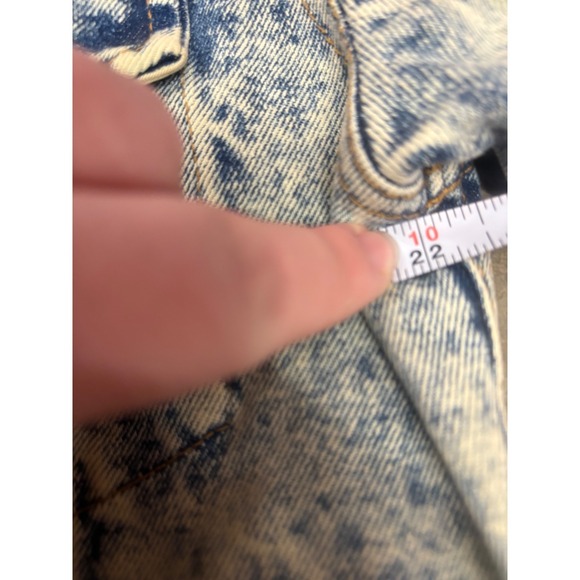 Vintage rare Fluid Acid Wash Denim Jacket with Leather Collar and Pins - Picture 11 of 11